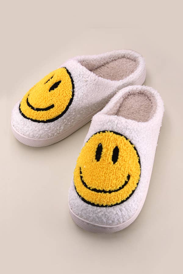 SOFT PLUSH HEART RAINBOW WARM SLIPPERS | 40SP014: Large / SMILEY MULTI