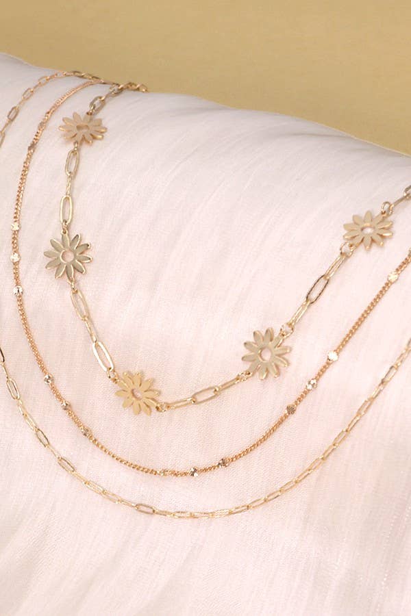 MULTI LAYERD NECKLACE WITH DASIY SHAPE CHARMS | 80N258: Gold